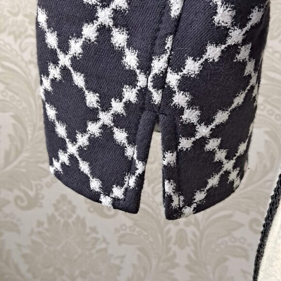 Ann Taylor Size 2P Black White Diamond Pattern Blazer Zip Front 2 Slip Pockets - Picture 7 of 12